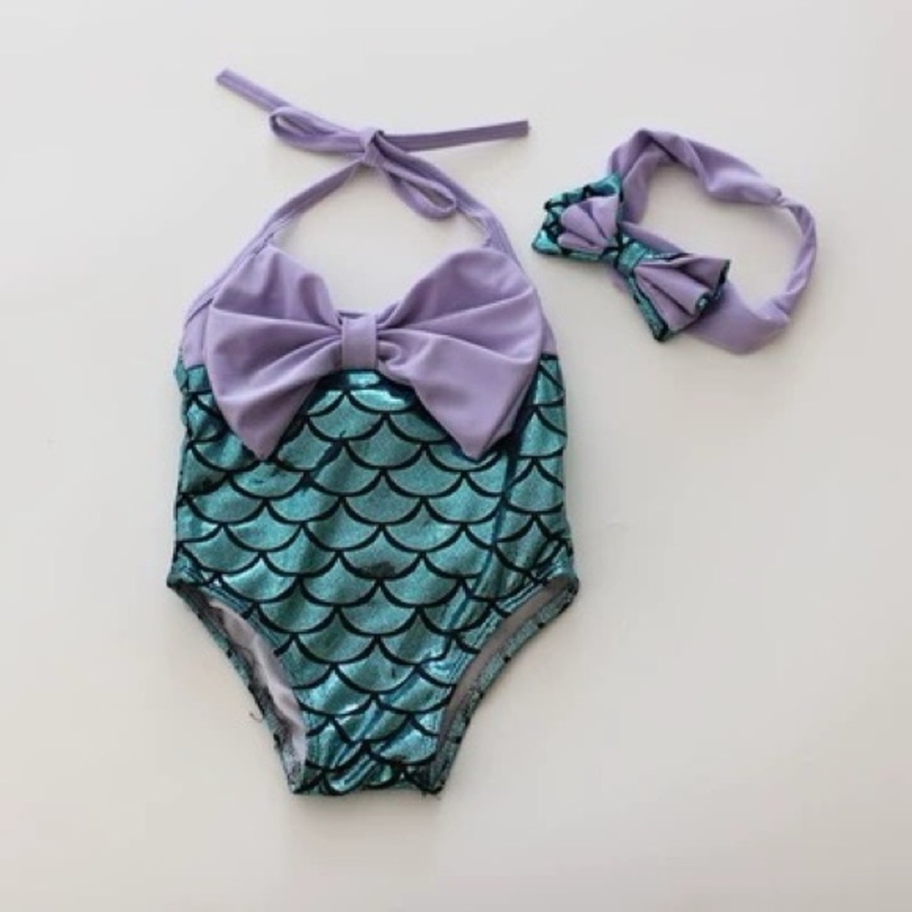 New without Tag girl’s swimsuit 7 years old